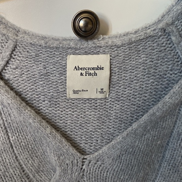 Abercrombie V neck sweater, grey, size M - Picture 2 of 4